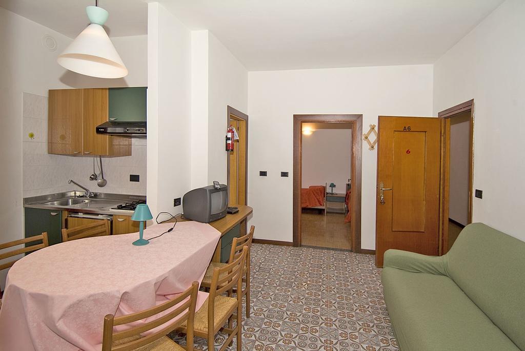 Camping Hotel Au Lac De Como Sorico Room photo